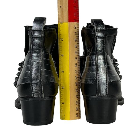 Diba Skyler Boots Women's SZ 8 Low Ankle Bootie Western Knotted Black Biker - Picture 8 of 11